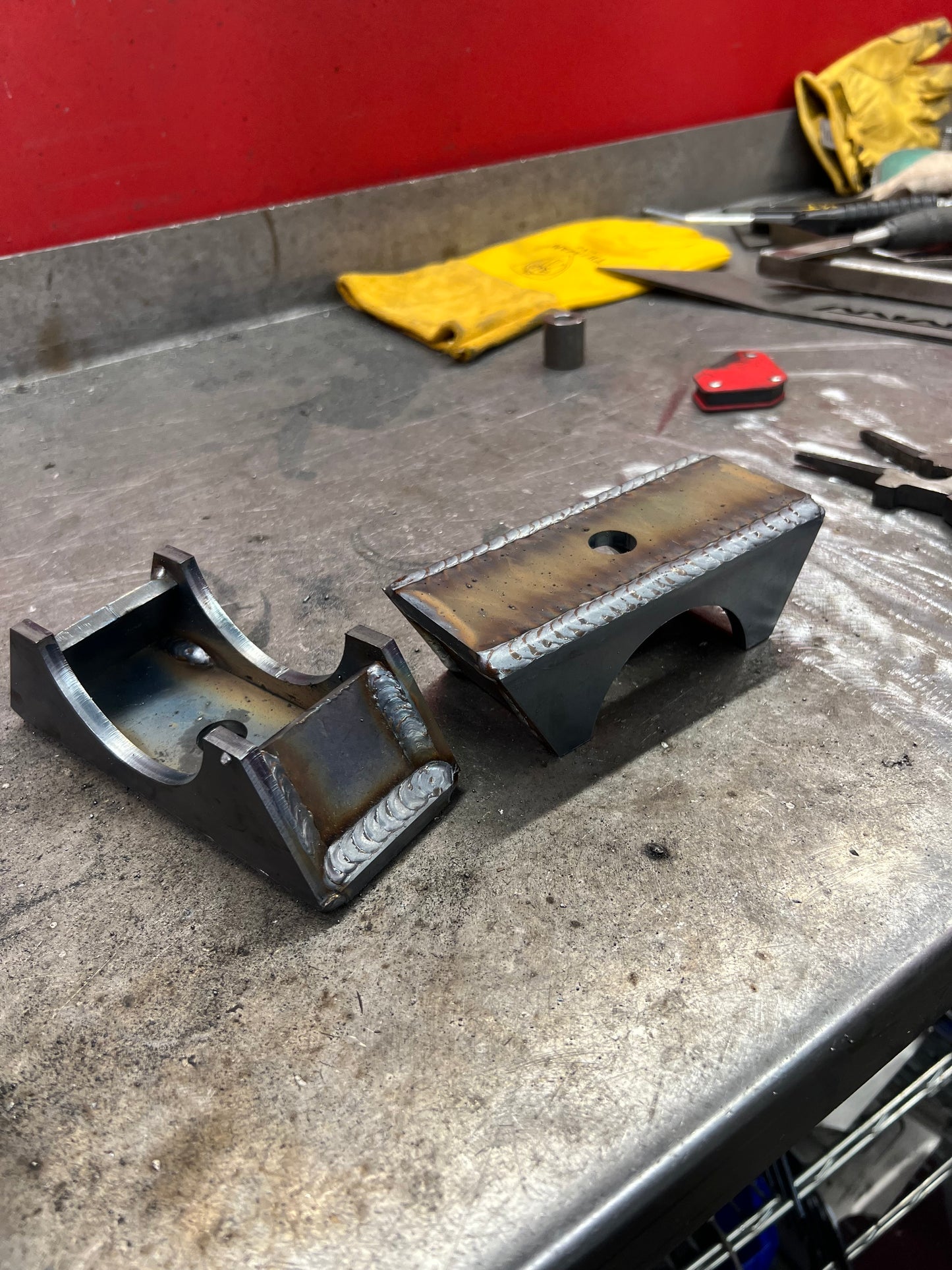 Axle Flip Perches (1999-2006) Silverado & Sierra GM 10 Bolt axle