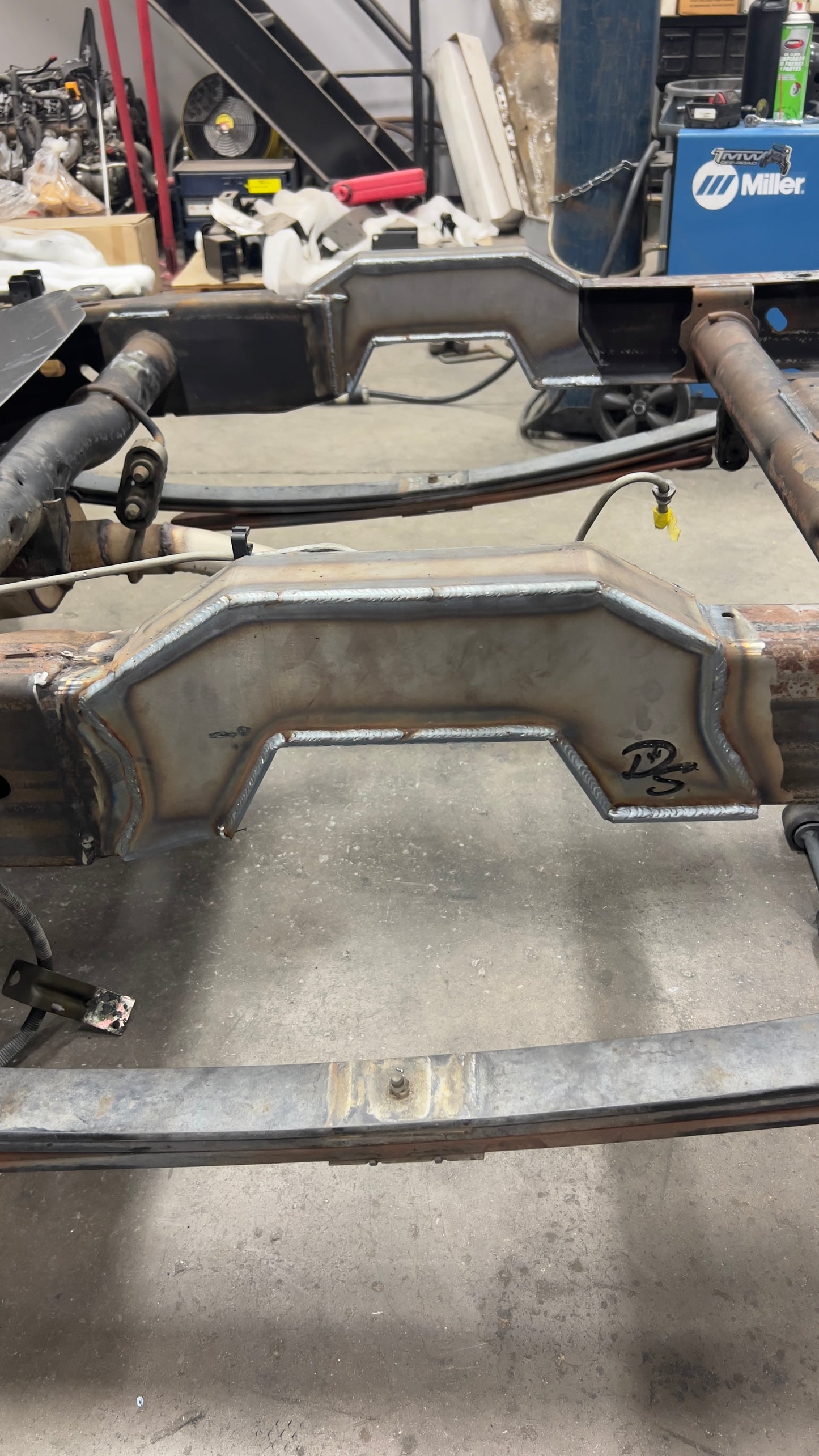 99-06 Chevy/GMC Silverado Sierra C-Notch Kit | Weld-On Under Bed Frame Notch | All Cabs & Beds | Up to 6" Drop