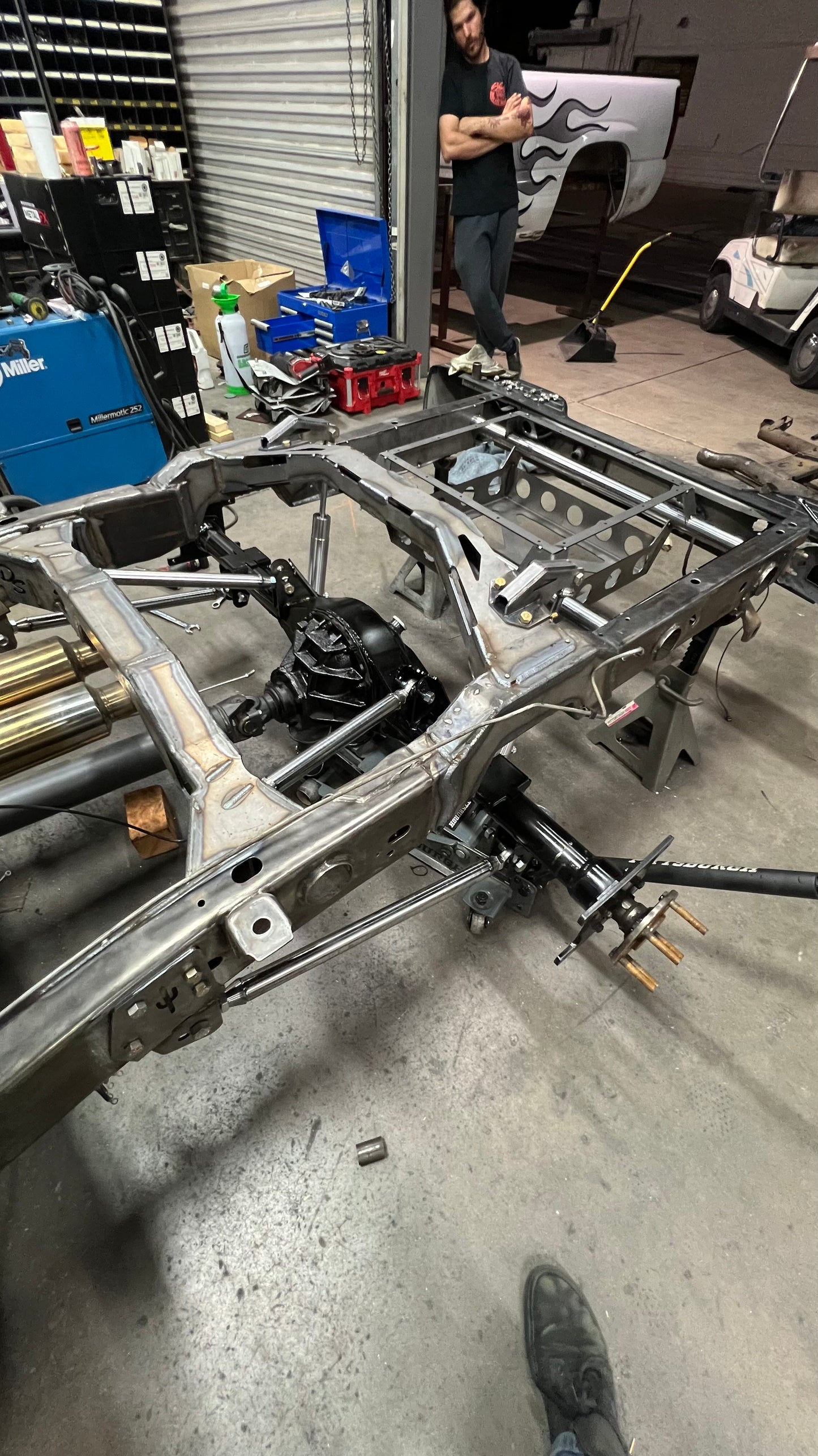 Track Titan Rear Suspension Kit | 1999–2006 Short Bed Half-Ton Chevy Trucks