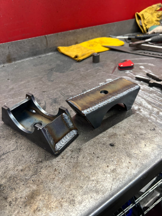 Axle Flip Perches (1999-2006) Silverado & Sierra GM 10 Bolt axle