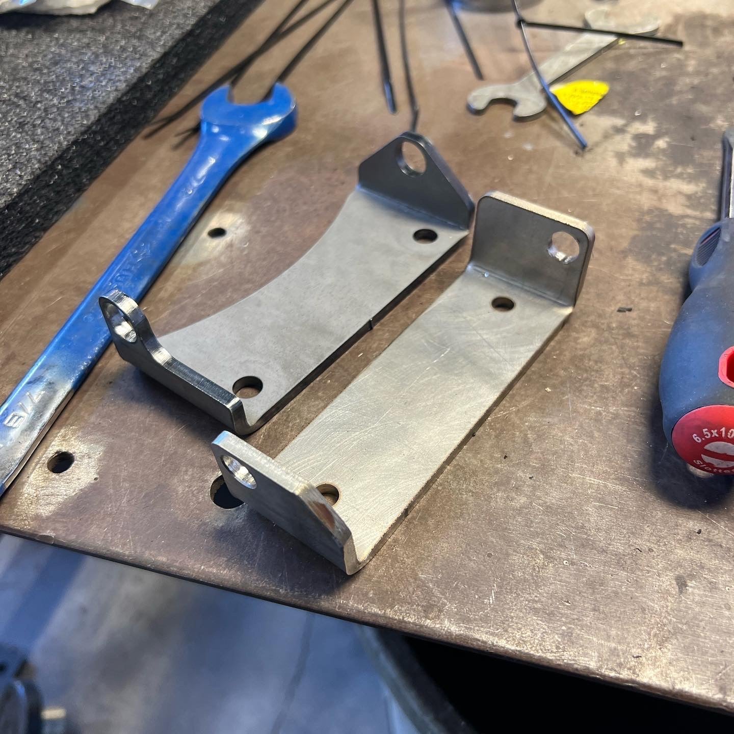 Silverado & Sierra T56 Swap Bracket (1999-2006)